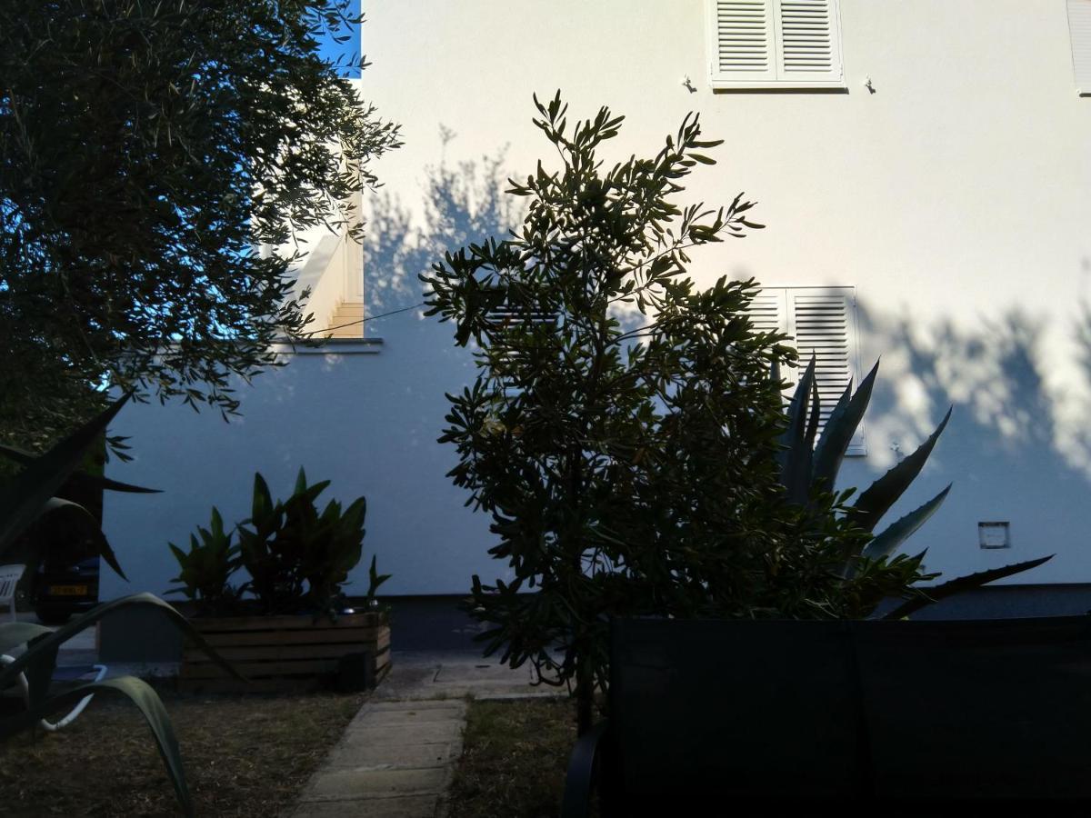 Apartment Edina Pag 帕格 外观 照片